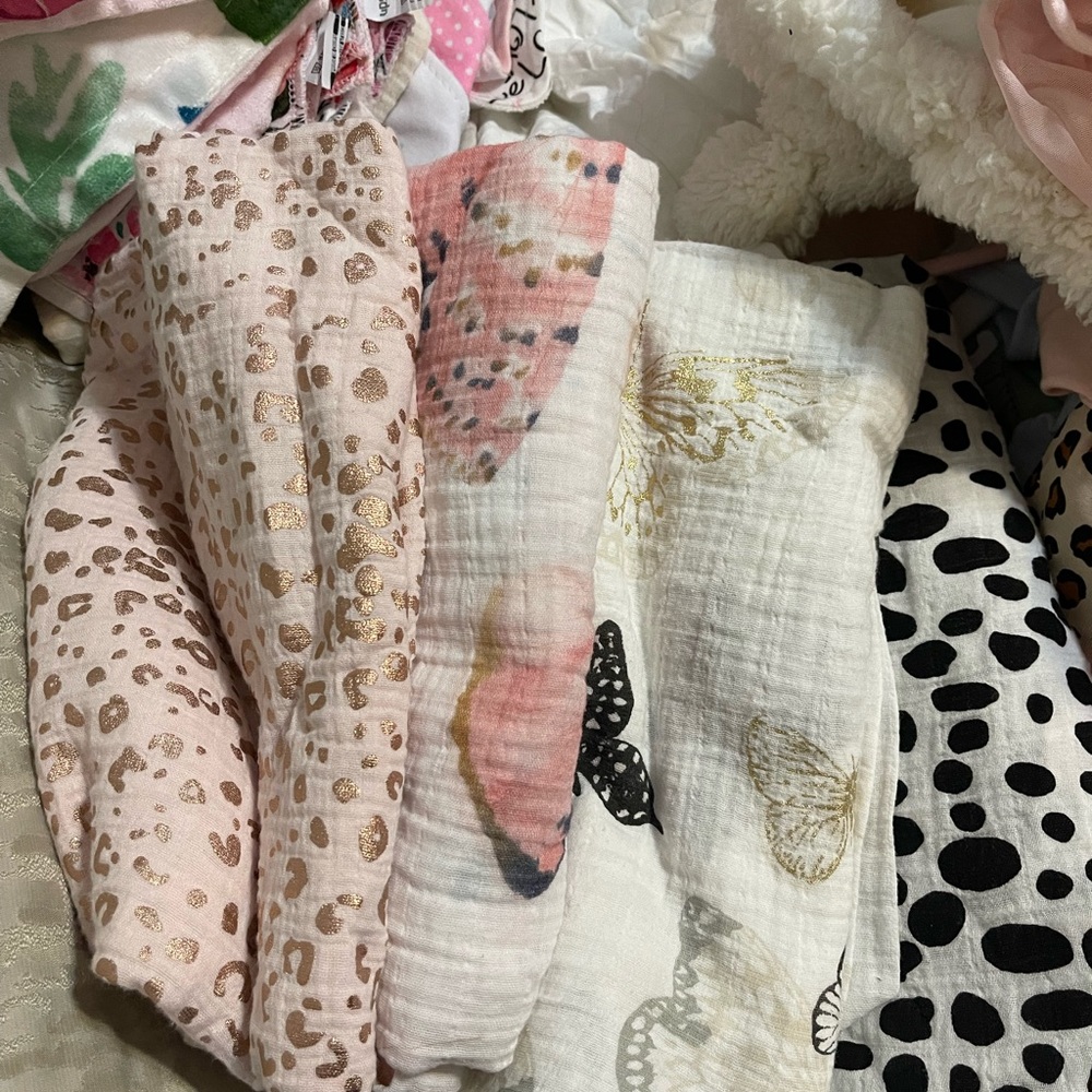 Pottery barn swaddle blankets